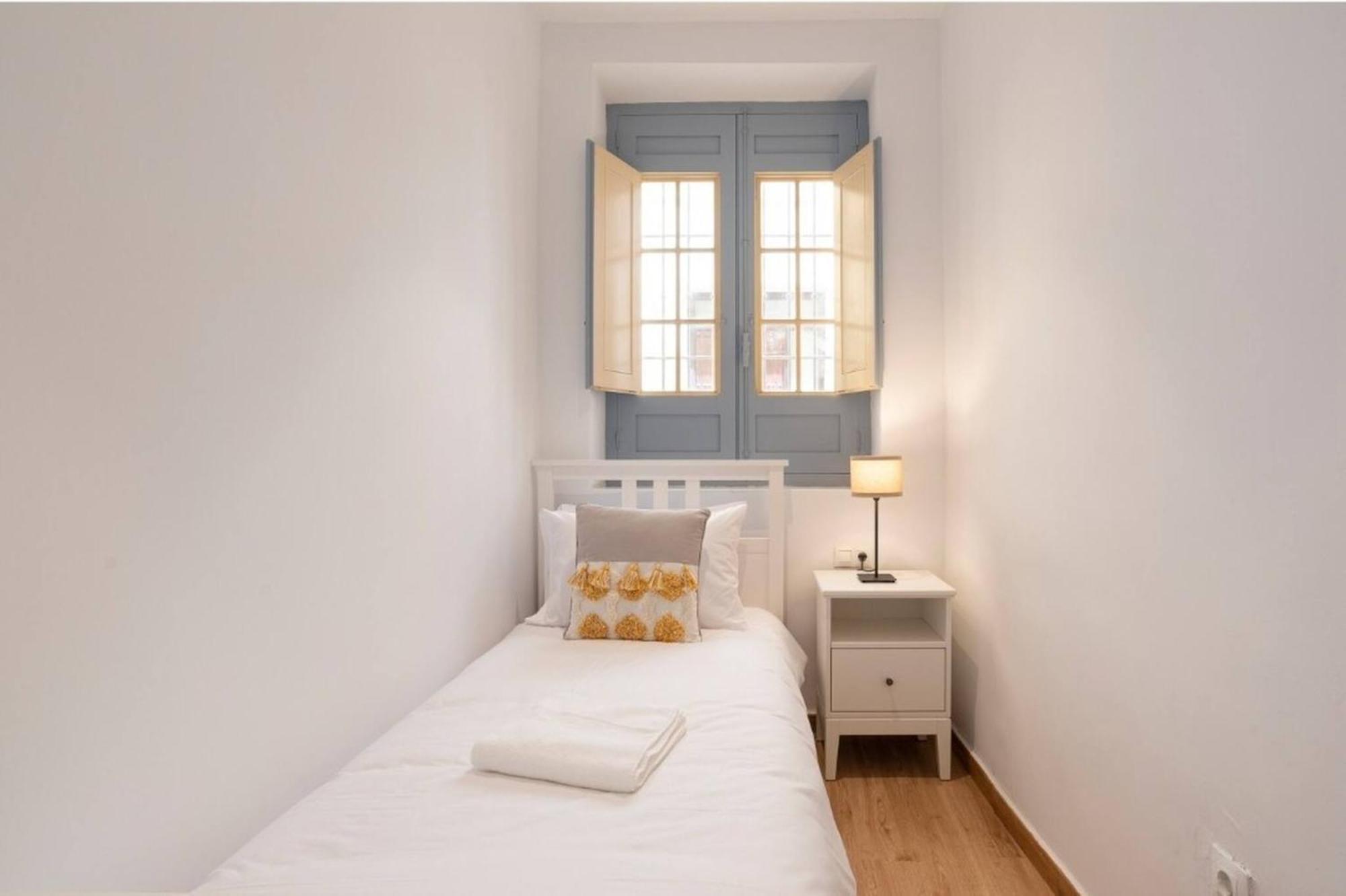 Stylish 2 Bedroom With Patio
