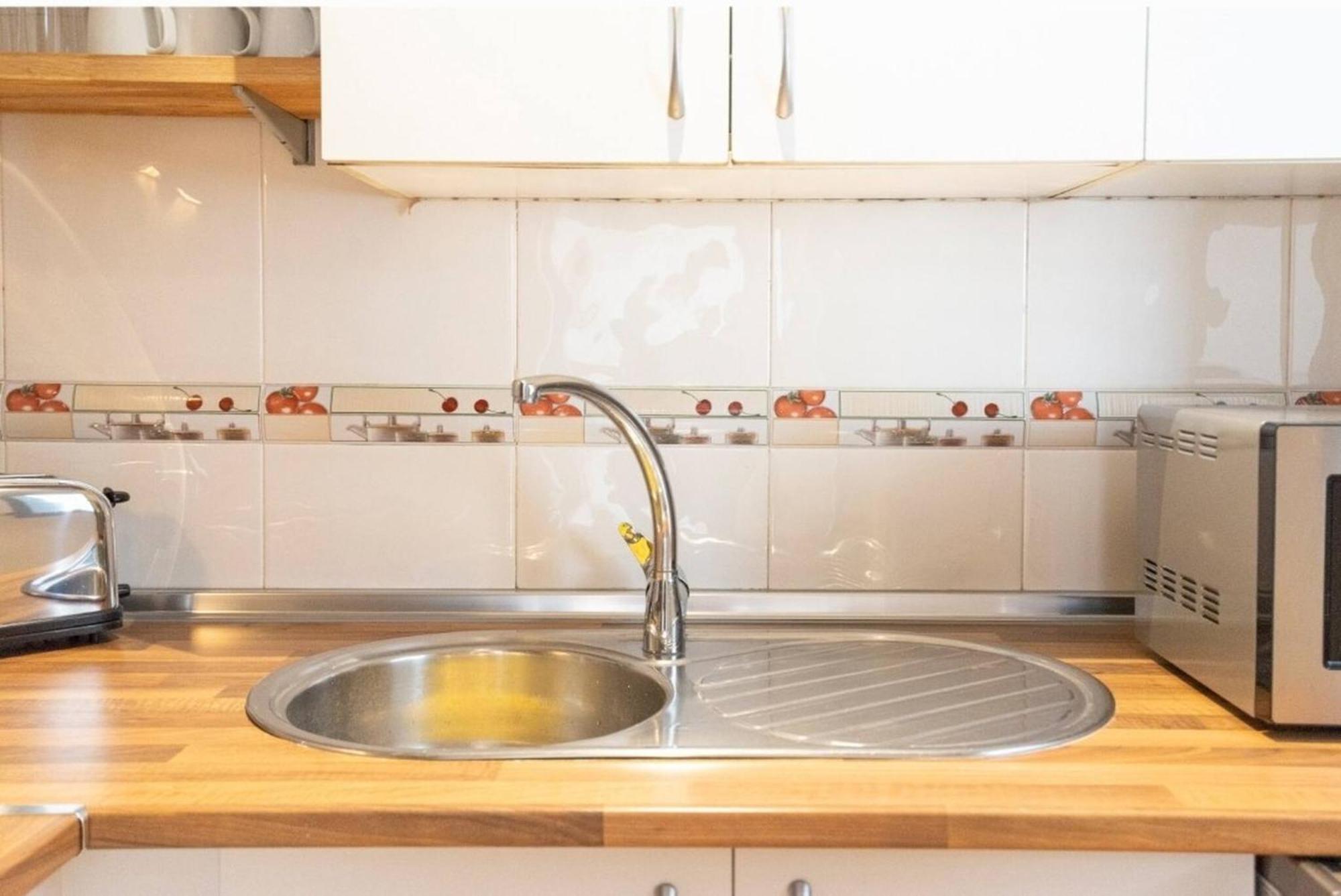 Stylish 2 Bedroom With Patio Apartment