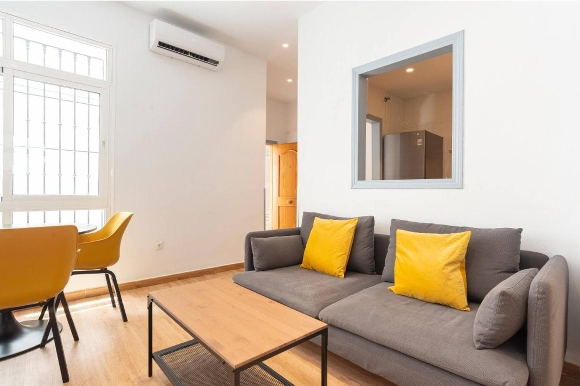 Stylish 2 Bedroom With Patio Málaga
